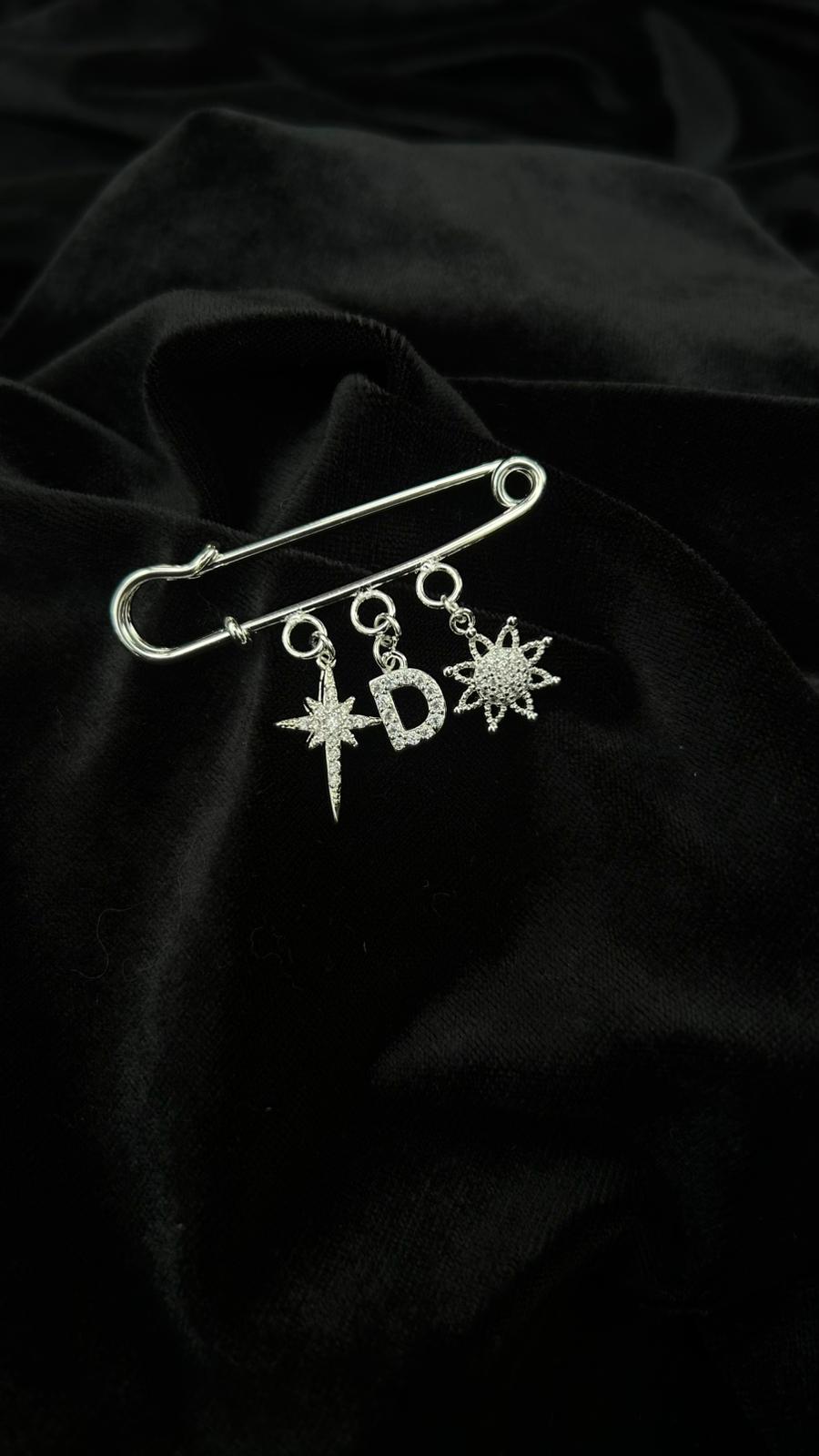 Broche N°6